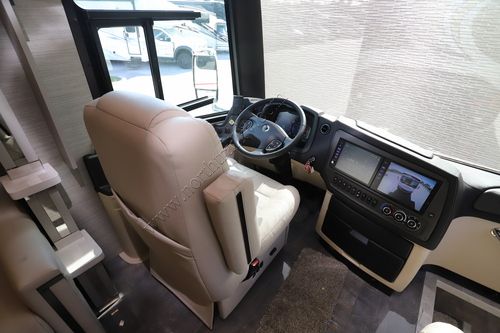 2025 Tiffin Motor Homes Zephyr 45 FZ