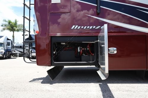 2019 Tiffin Motor Homes Breeze 31BR