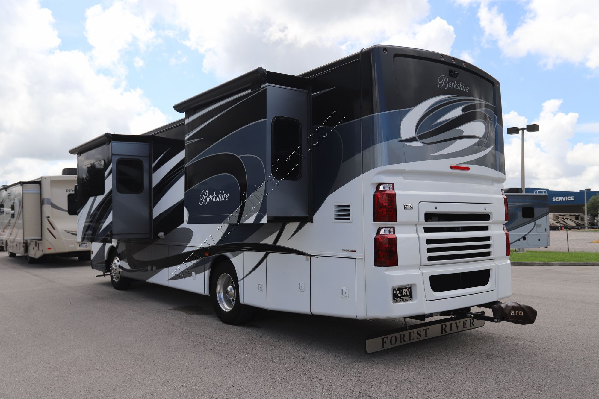 Used 2019 Forest River Berkshire 34QS Class A  For Sale