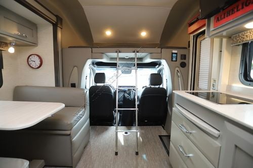 2021 Tiffin Motor Homes Wayfarer 25SW