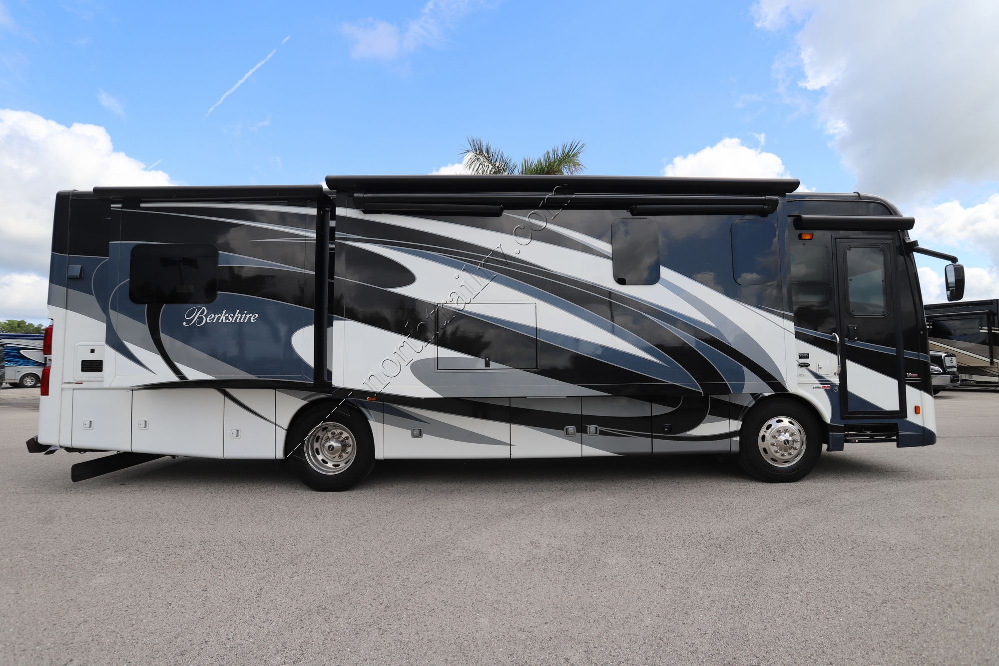 Used 2019 Forest River Berkshire 34QS Class A  For Sale