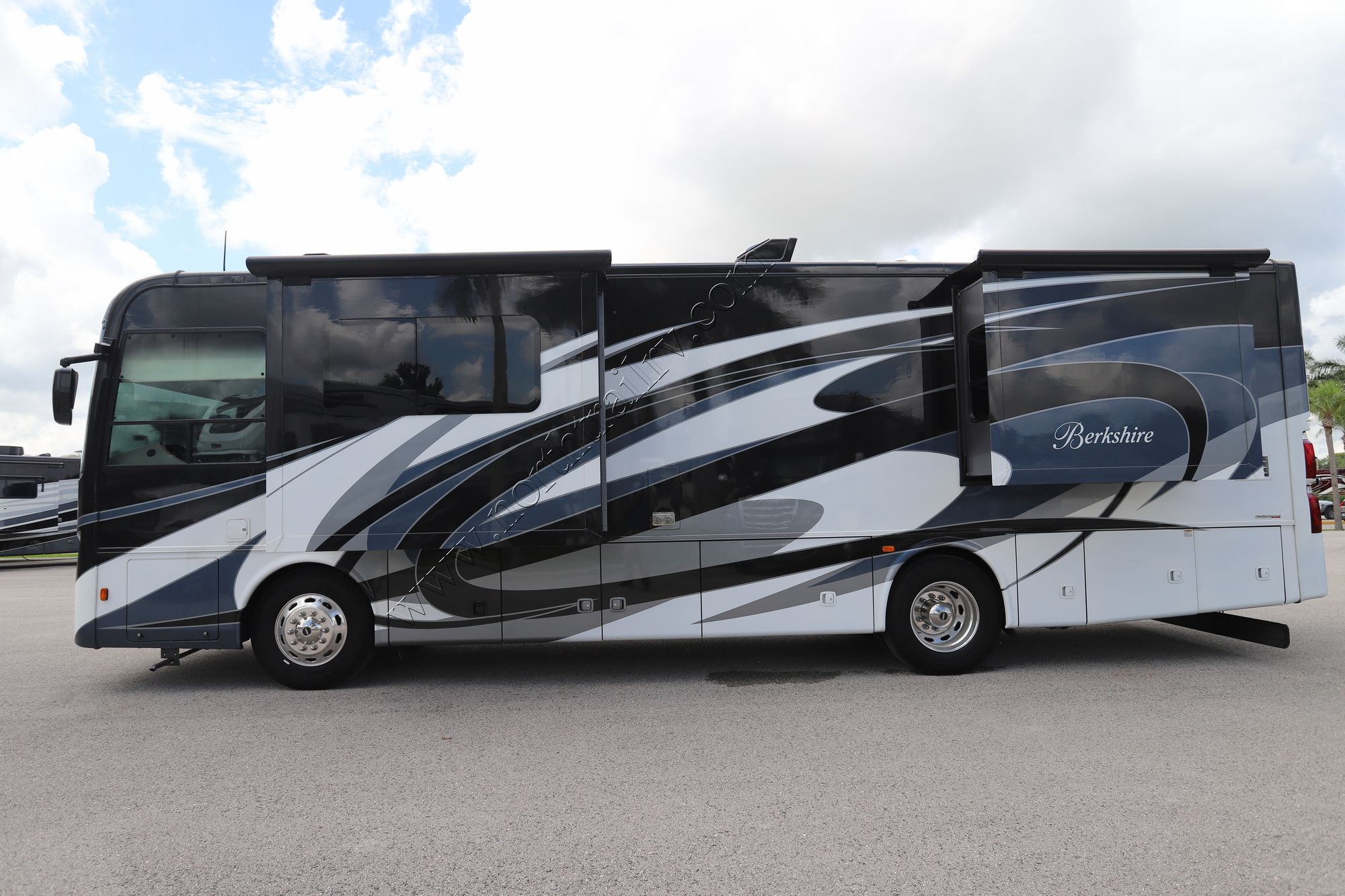 Used 2019 Forest River Berkshire 34QS Class A  For Sale