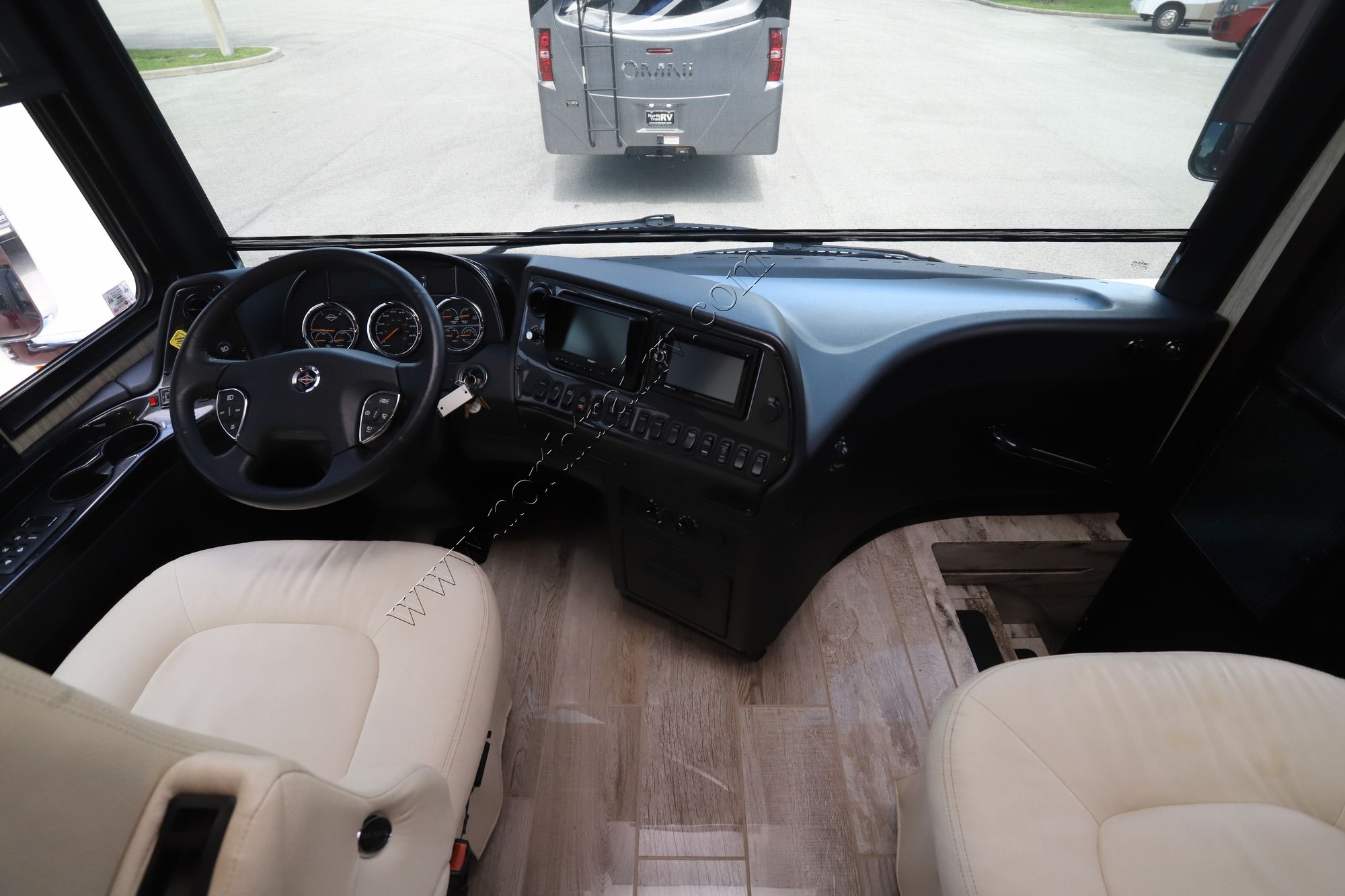 Used 2017 Newmar Dutch Star 4369 Class A  For Sale