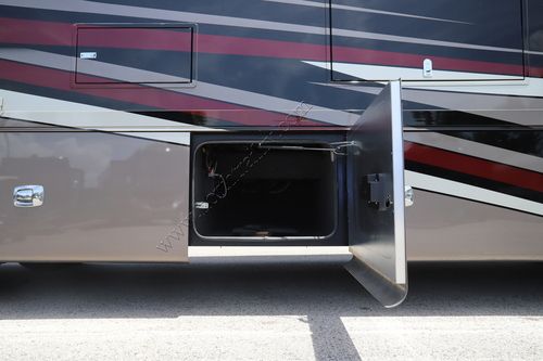 2022 Tiffin Motor Homes Phaeton 37BH