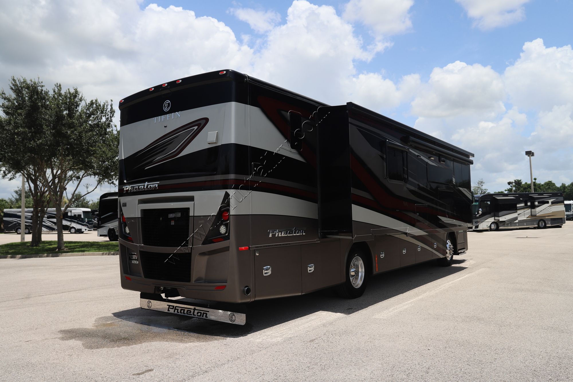 Used 2022 Tiffin Motor Homes Phaeton 37BH Class A  For Sale