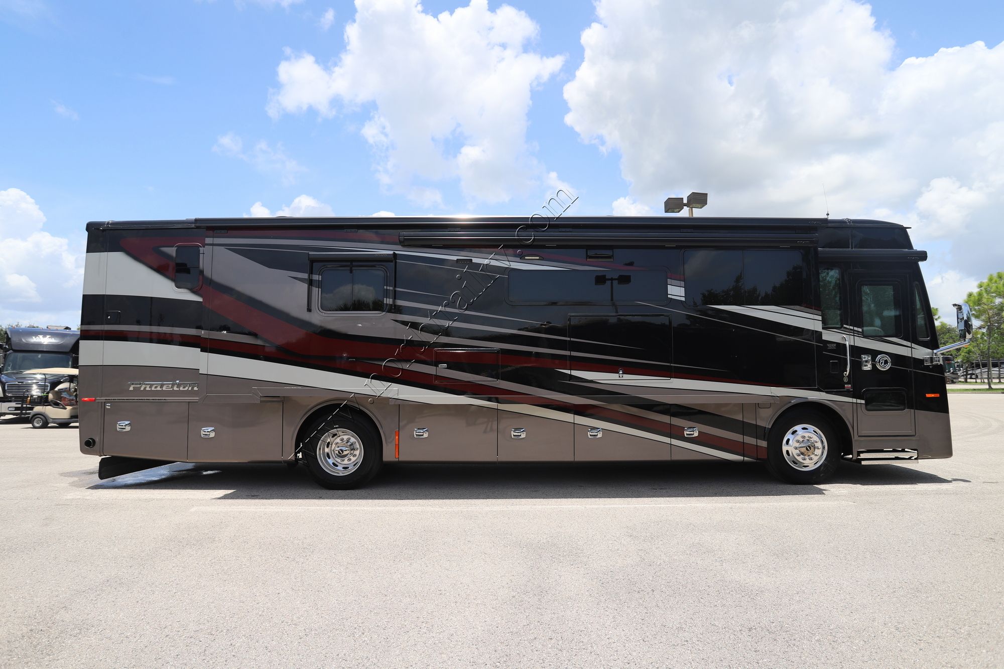 Used 2022 Tiffin Motor Homes Phaeton 37BH Class A  For Sale