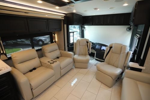 2025 Tiffin Motor Homes Allegro Bus 40IP