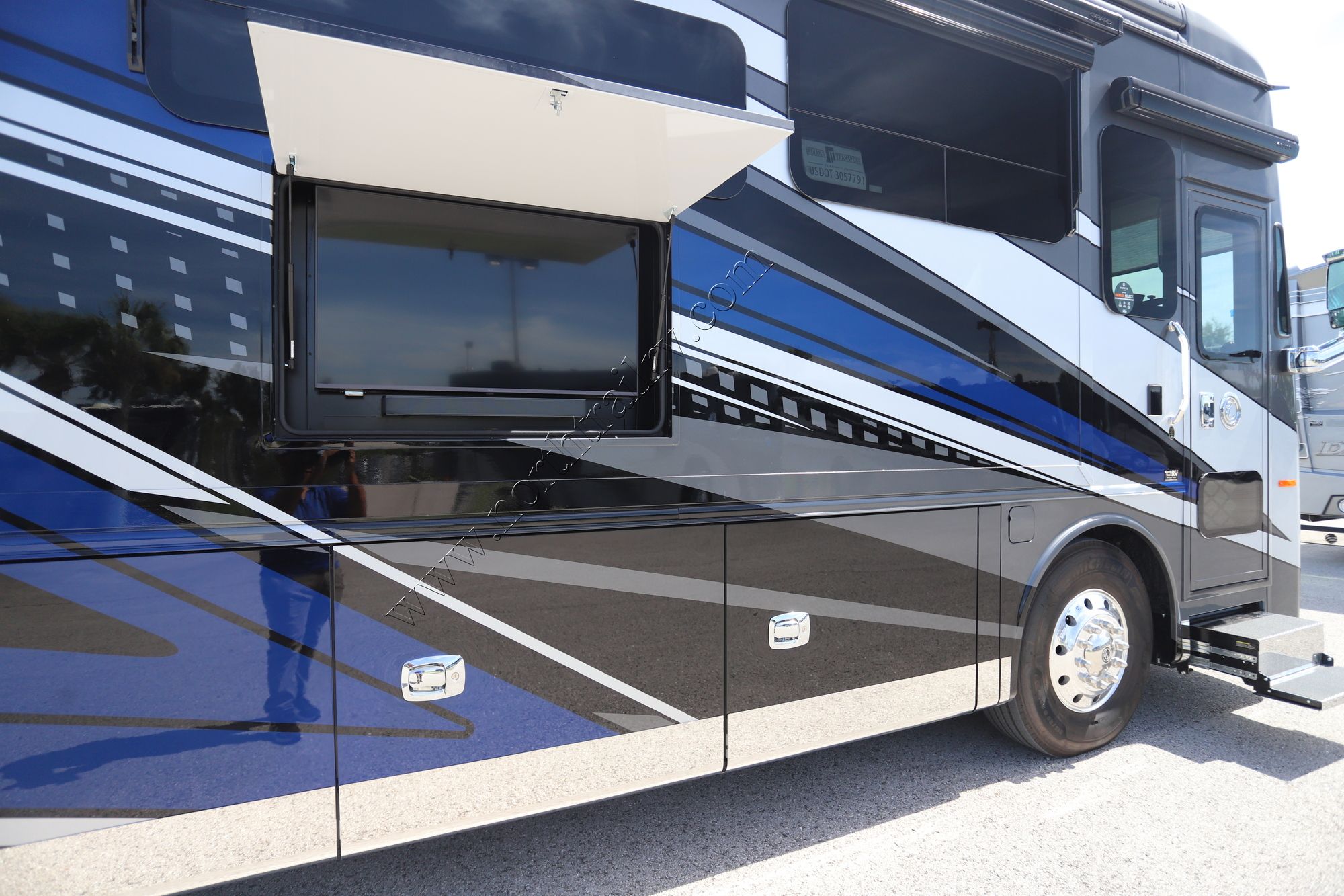 New 2025 Tiffin Motor Homes Allegro Bus 40IP Class A  For Sale