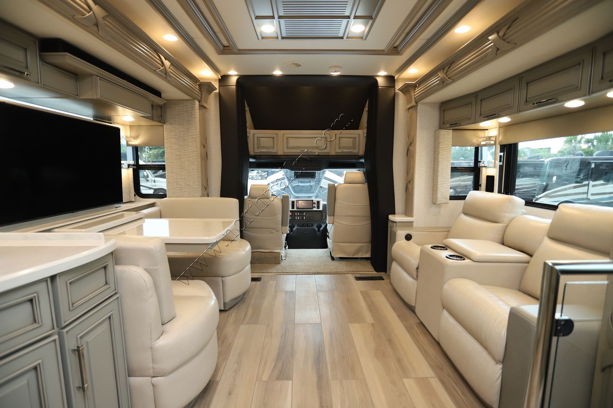 New 2024 Newmar Supreme Aire 4051 Super C  For Sale