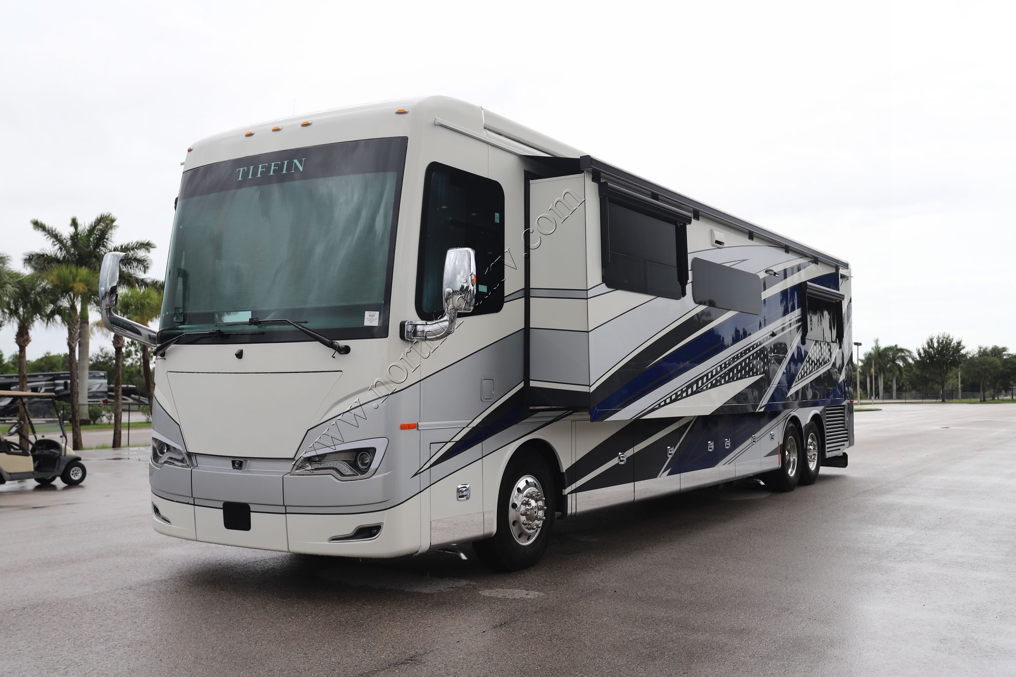 New 2025 Tiffin Motor Homes Allegro Bus 45FP Class A  For Sale