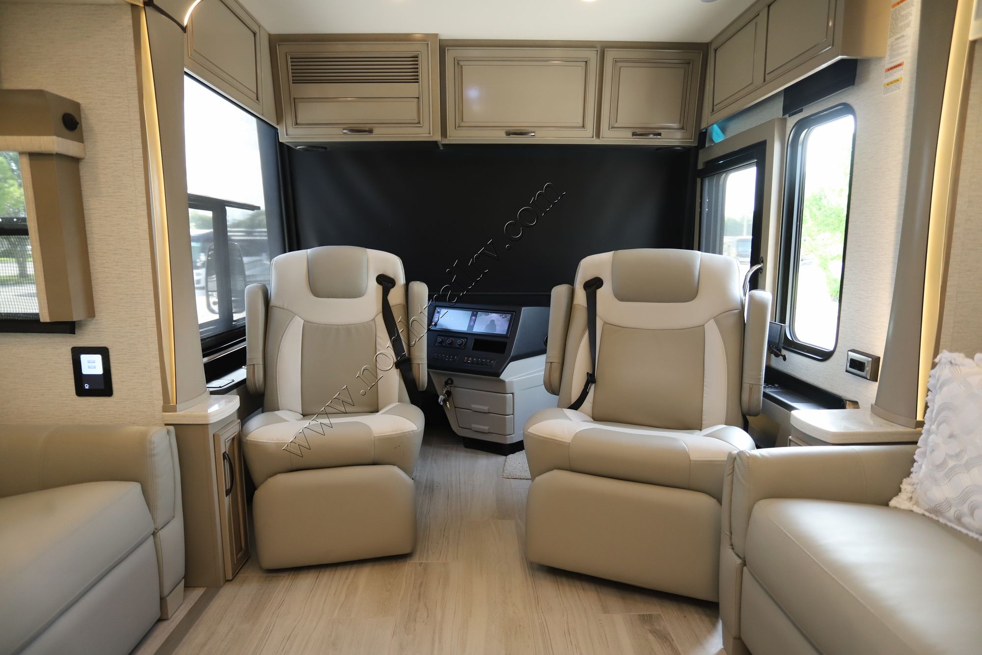 New 2025 Newmar Dutch Star 4369 Class A  For Sale