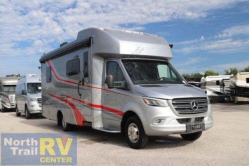 2021 Tiffin Motor Homes Wayfarer 25SW