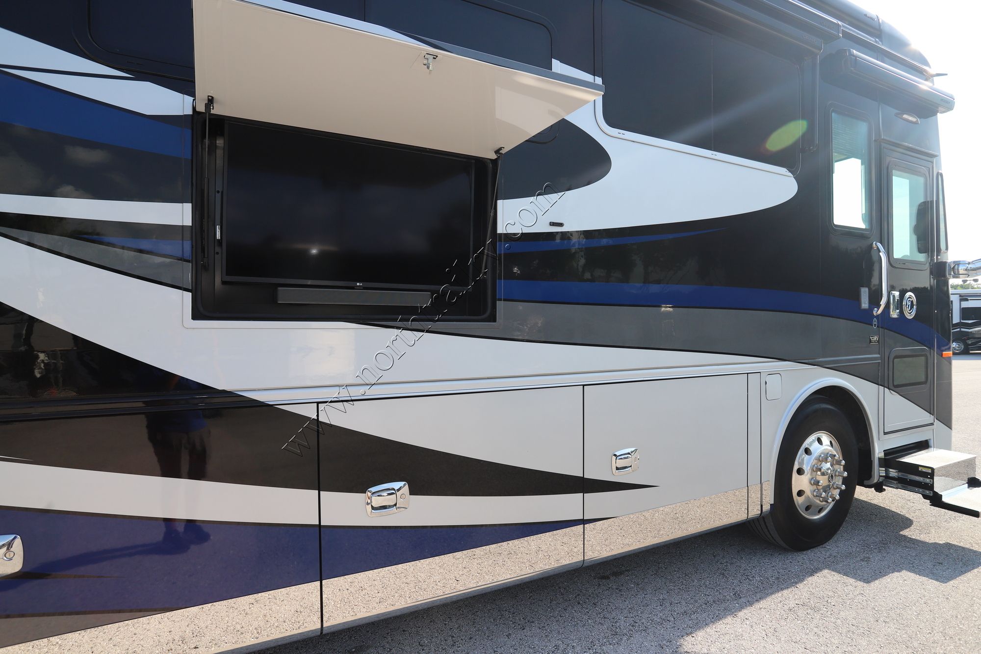 Used 2021 Tiffin Motor Homes Allegro Bus 45OPP Class A  For Sale