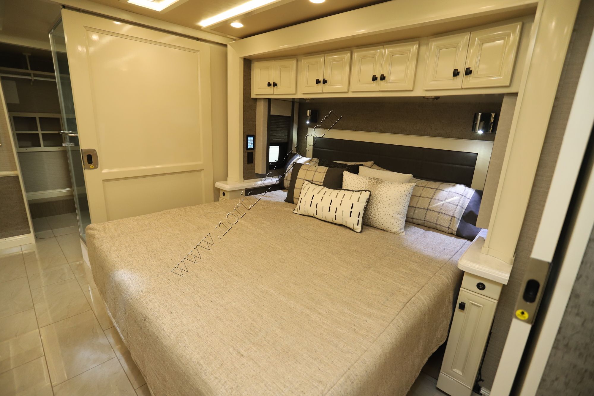 Used 2021 Tiffin Motor Homes Allegro Bus 45OPP Class A  For Sale