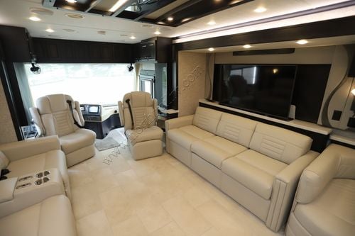 2025 Tiffin Motor Homes Phaeton 44OH