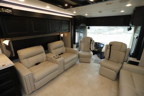 2025 Tiffin Motor Homes Phaeton 44OH