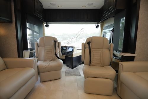 2025 Tiffin Motor Homes Phaeton 44OH