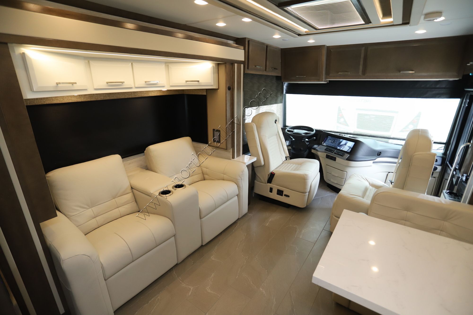 New 2025 Newmar New Aire 3547 Class A  For Sale