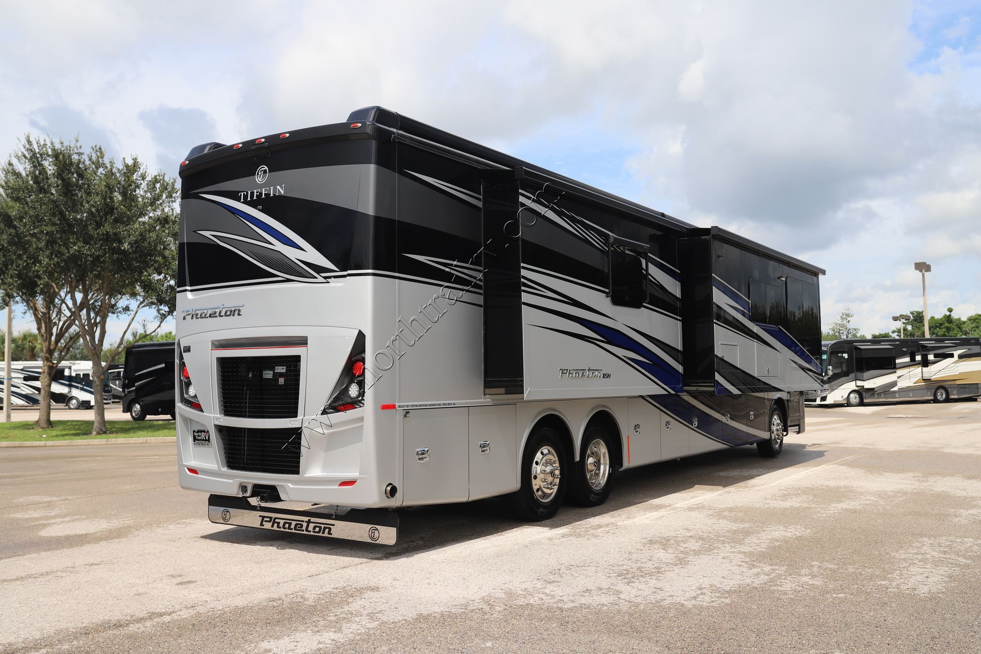 New 2025 Tiffin Motor Homes Phaeton 44OH Class A  For Sale