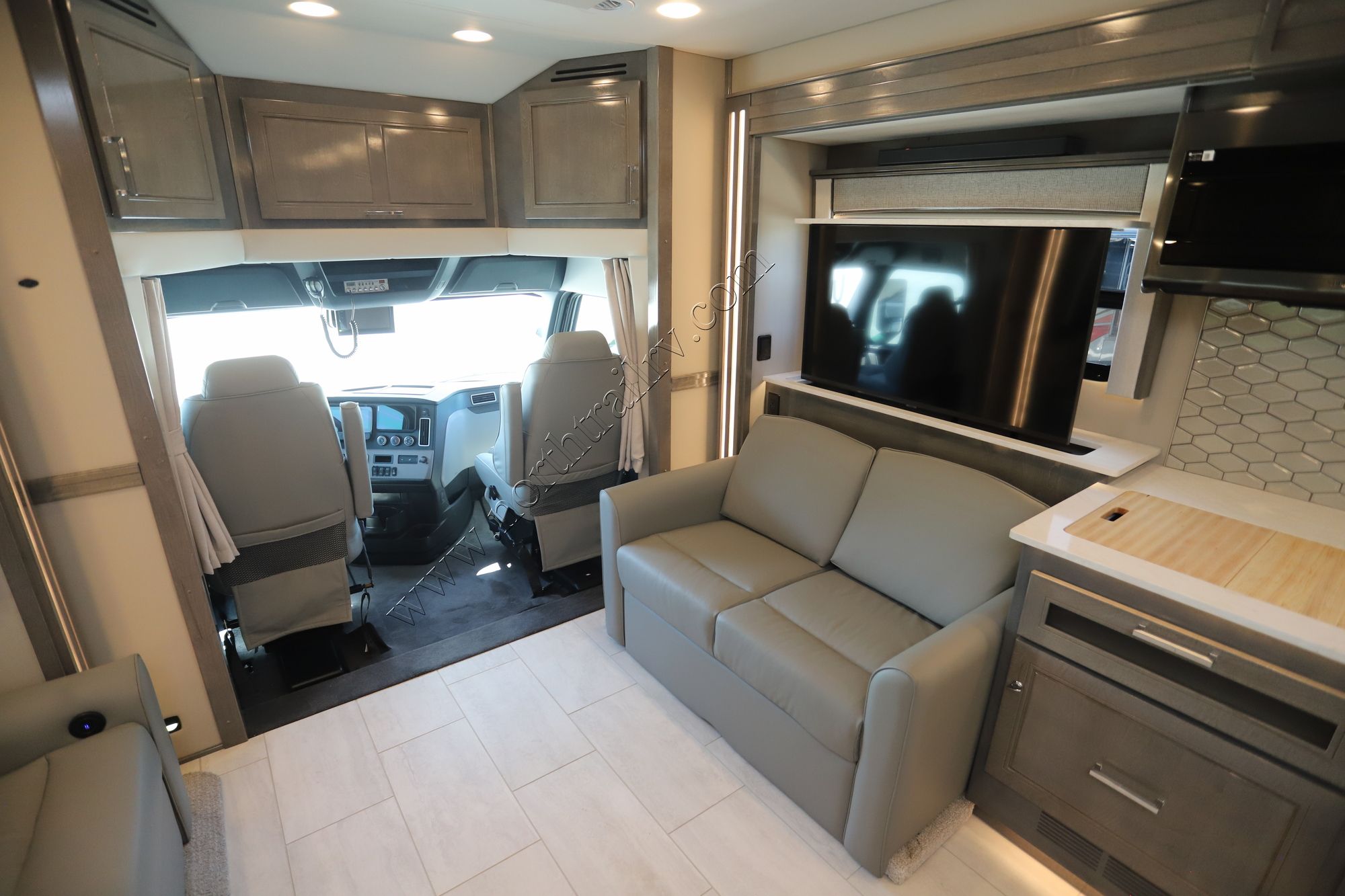 New 2025 Renegade Rv Xl 45DBM Super C  For Sale