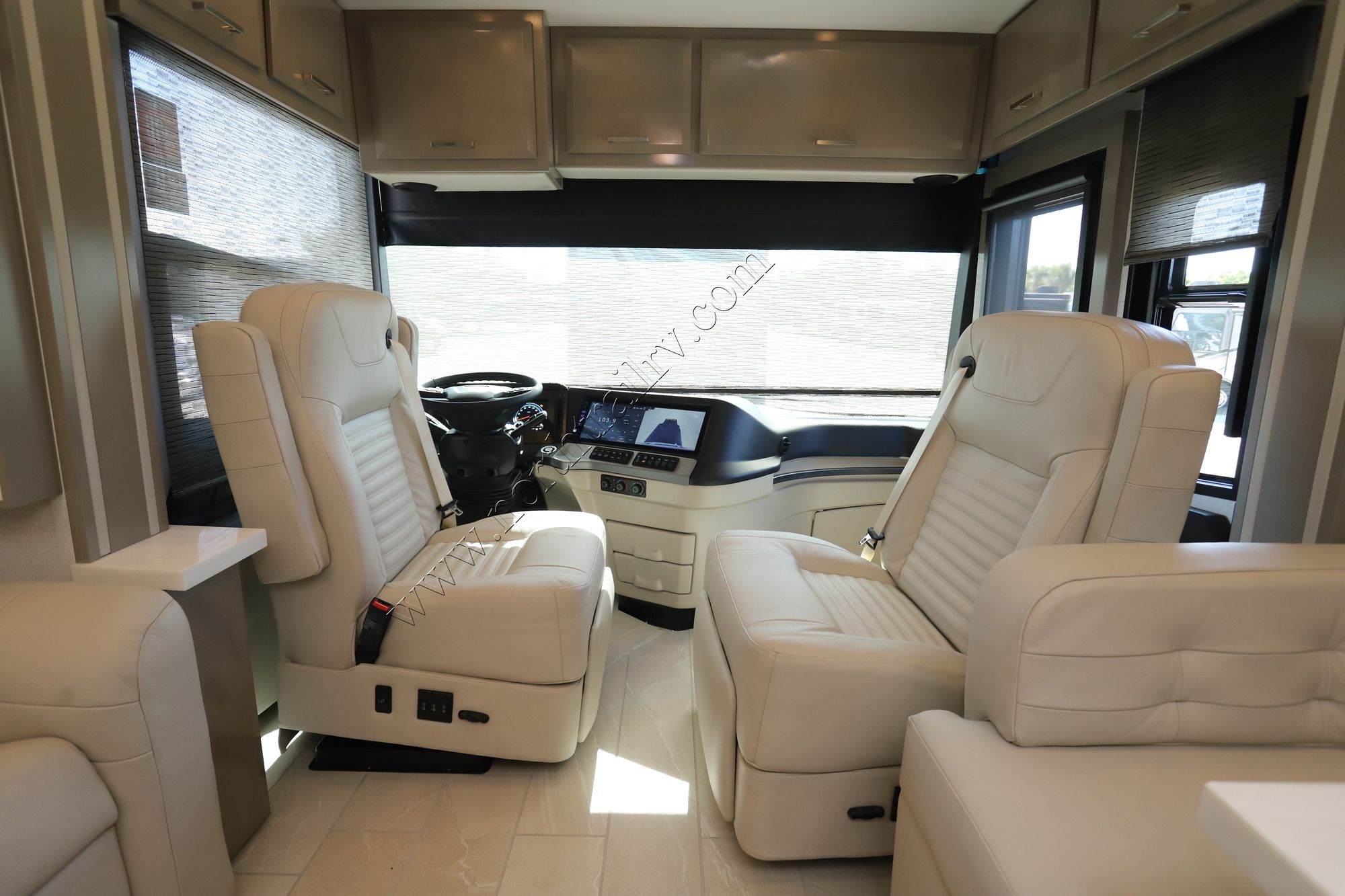 New 2025 Newmar New Aire 3543 Class A  For Sale