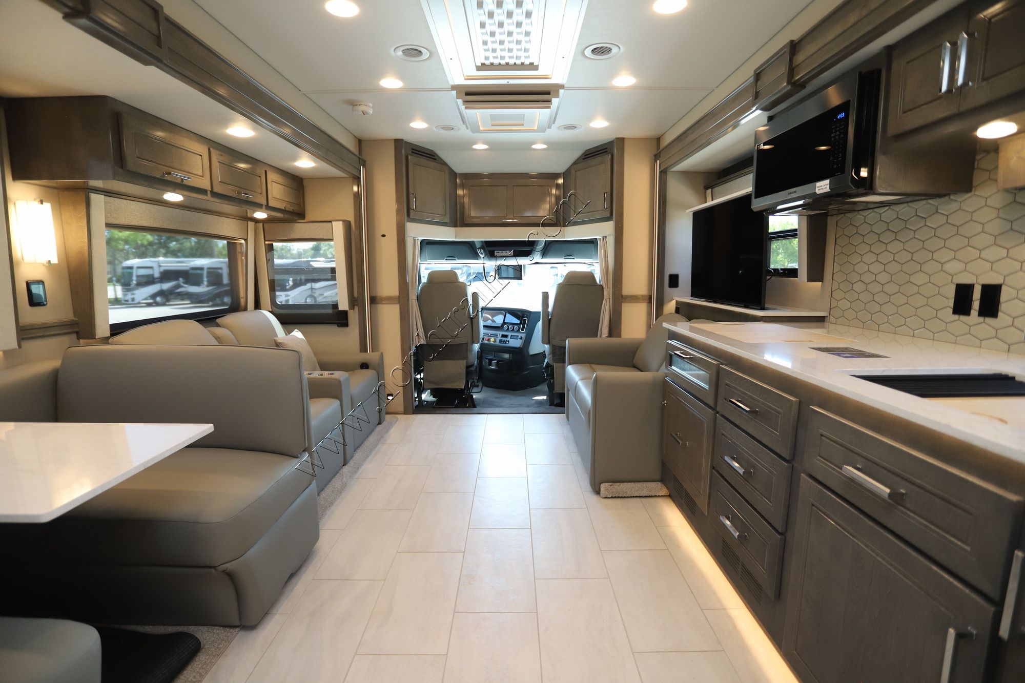 New 2025 Renegade Rv Xl 45DBM Super C  For Sale