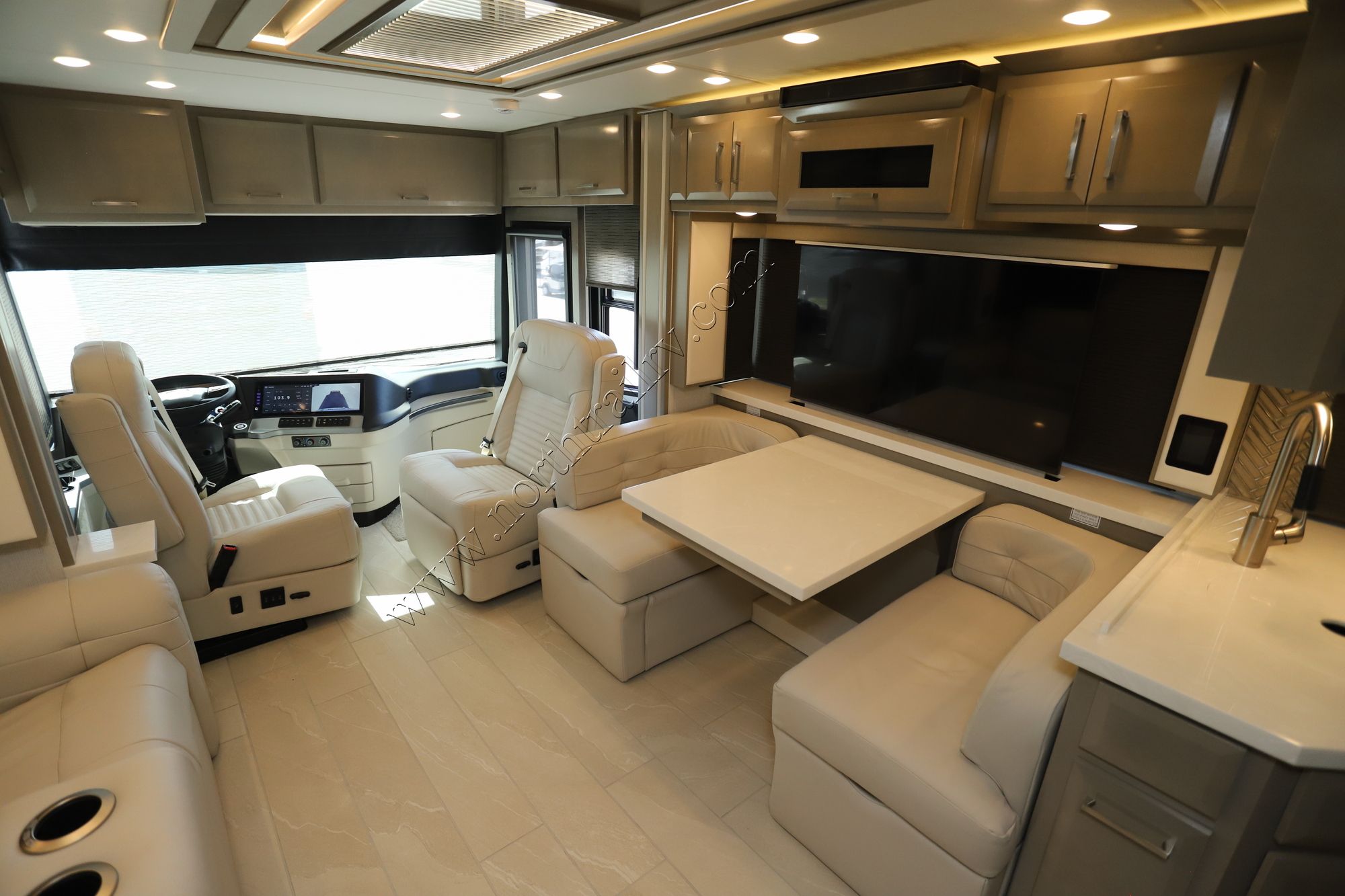 New 2025 Newmar New Aire 3543 Class A  For Sale