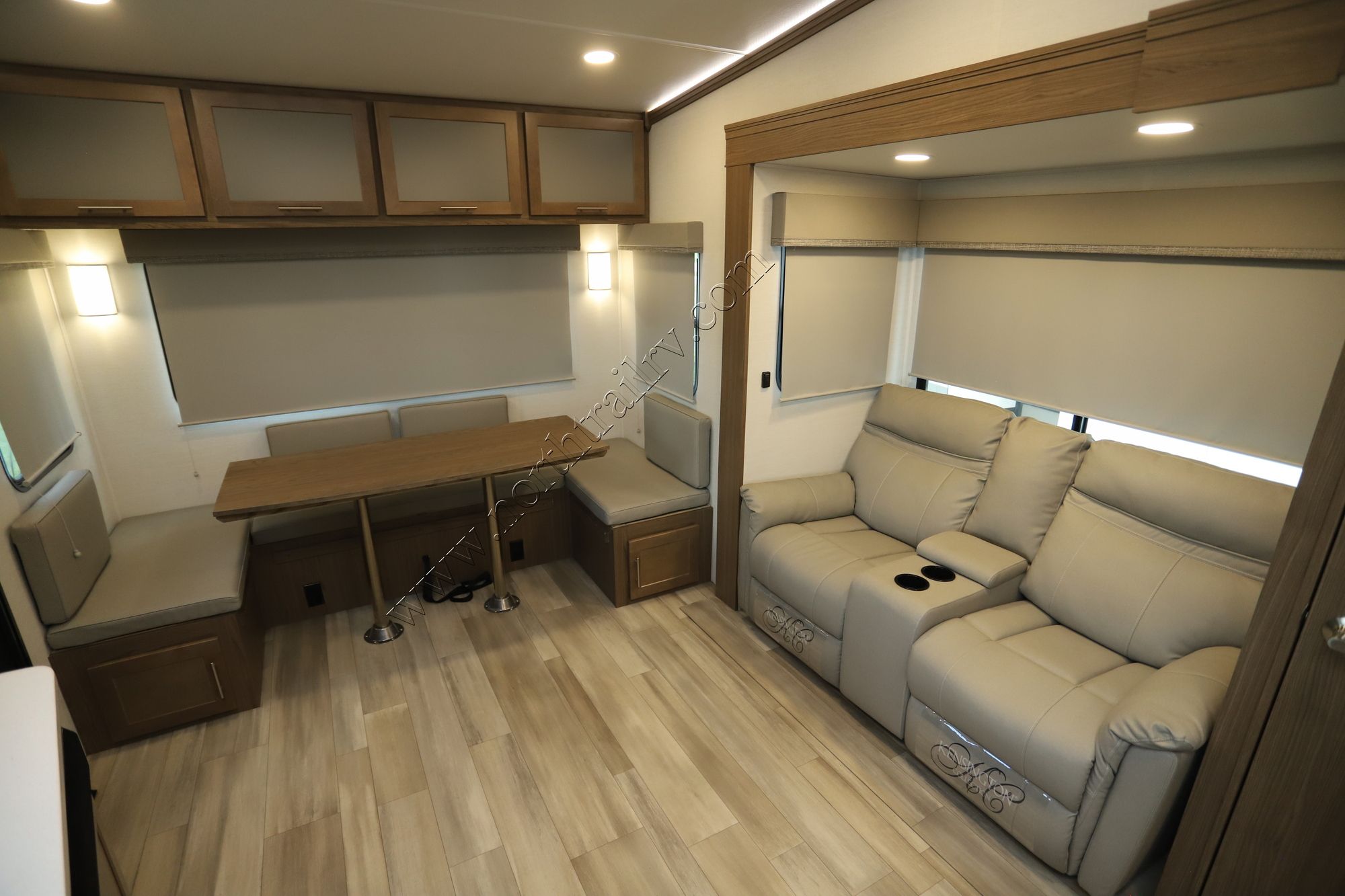 Used 2024 Alliance Avenue All-Access 26RD Fifth Wheel  For Sale