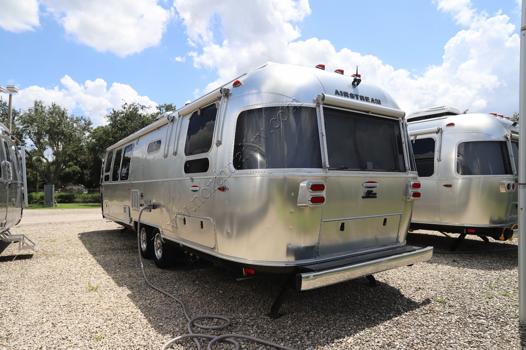 2019 Airstream Intl Serenity 30RB TWIN Travel Trailer Used  For Sale