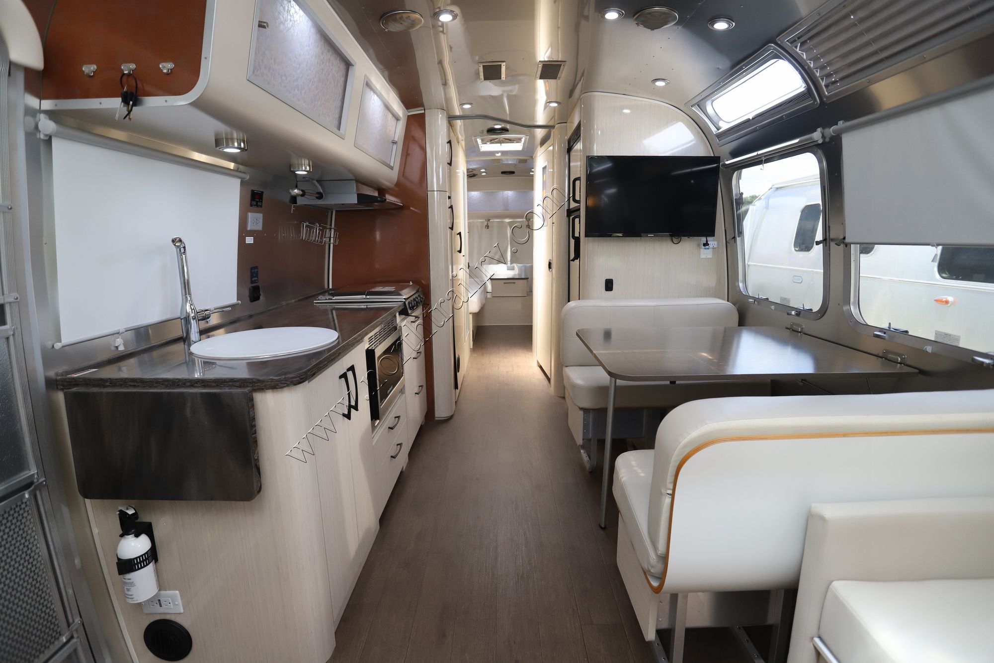 2019 Airstream Intl Serenity 30RB TWIN Travel Trailer Used  For Sale