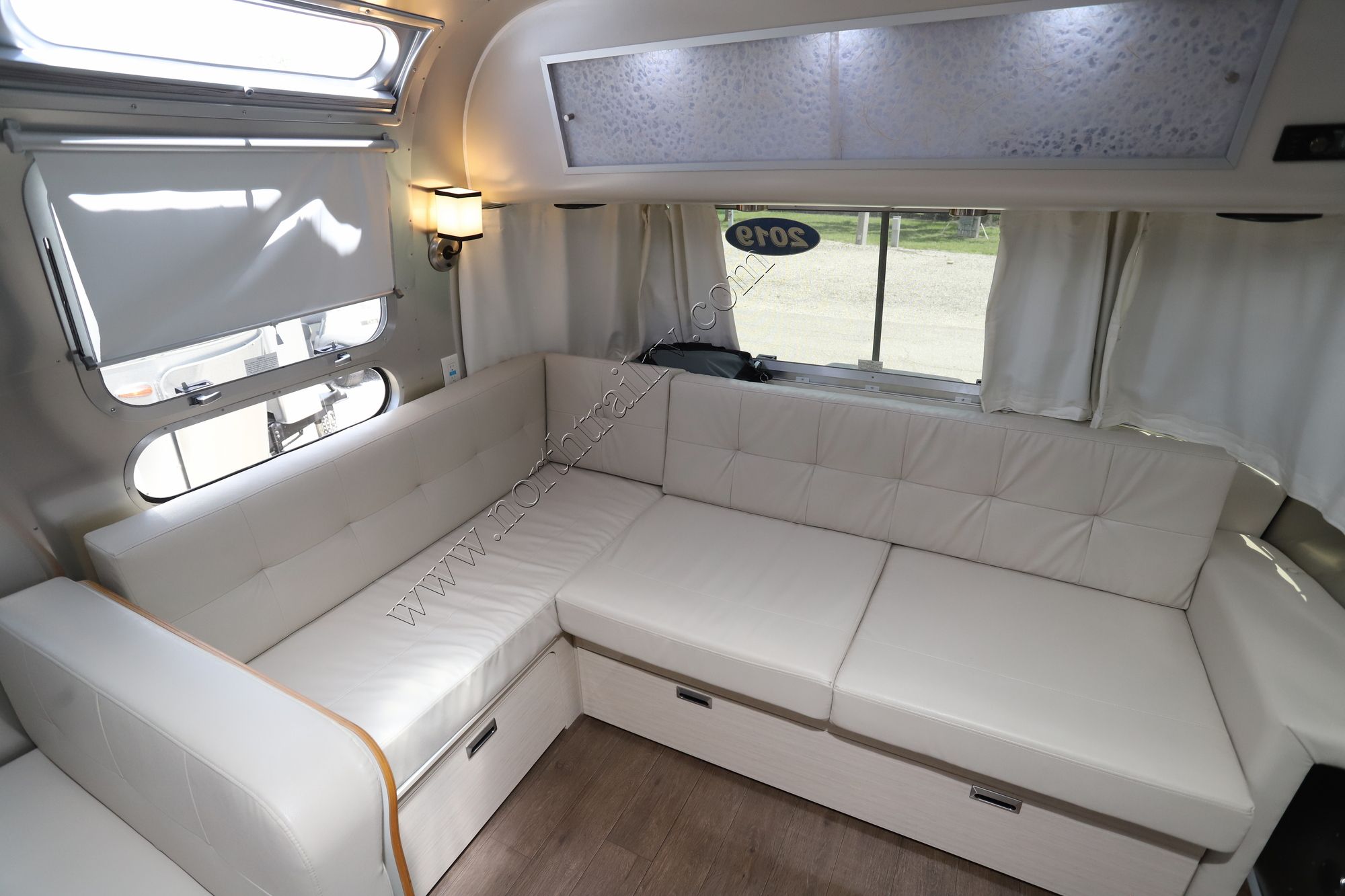 2019 Airstream Intl Serenity 30RB TWIN Travel Trailer Used  For Sale