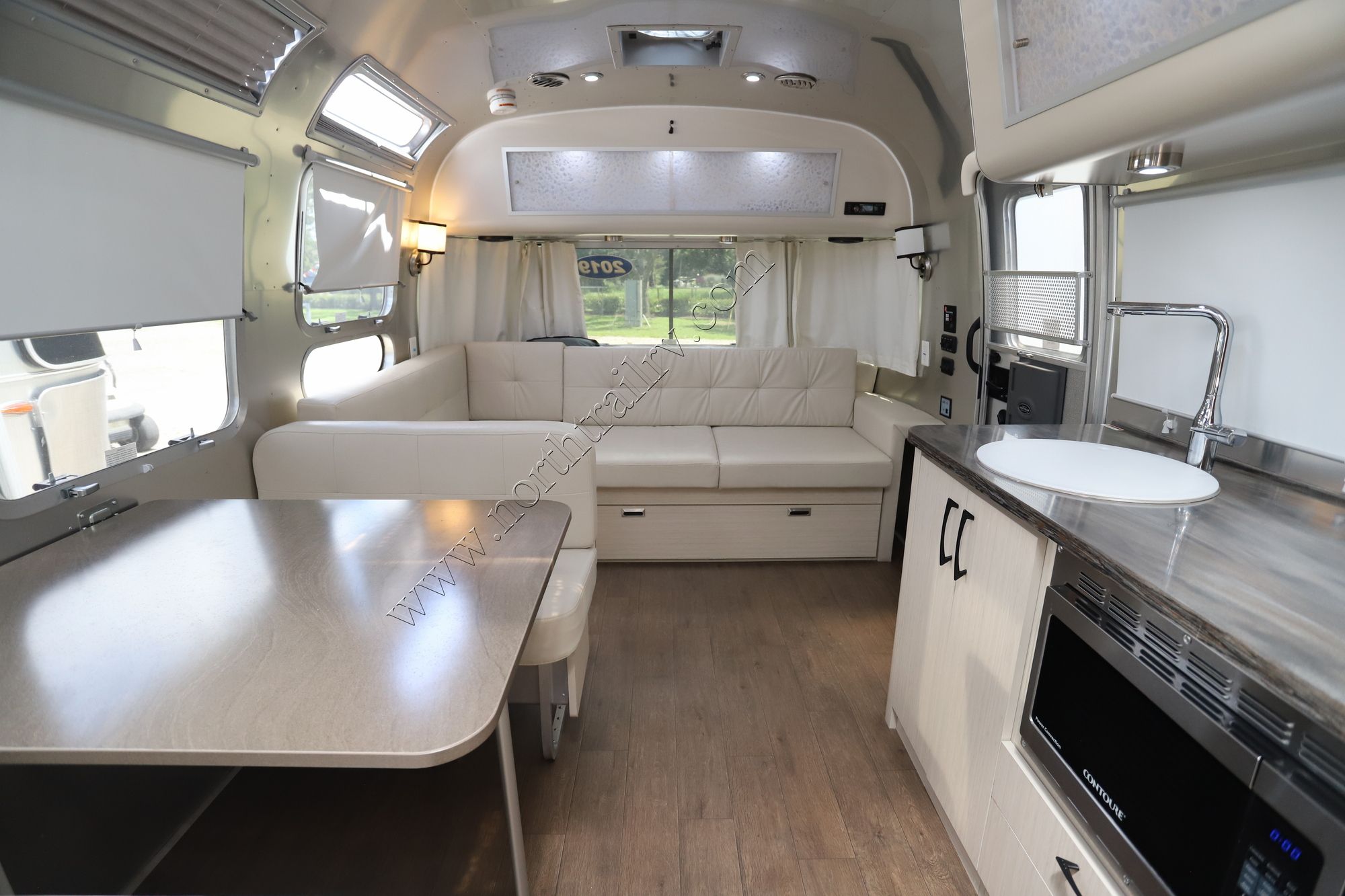 2019 Airstream Intl Serenity 30RB TWIN Travel Trailer Used  For Sale