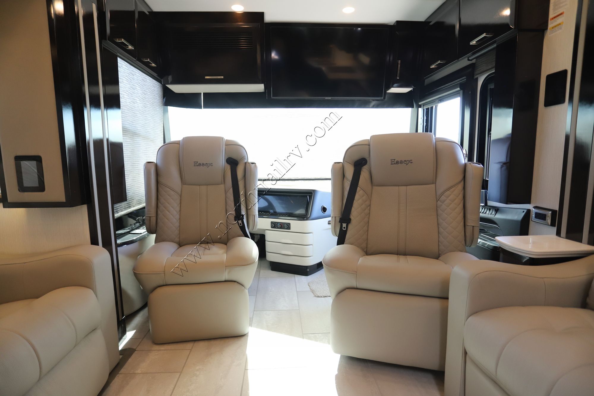 New 2025 Newmar Essex 4551 Class A  For Sale