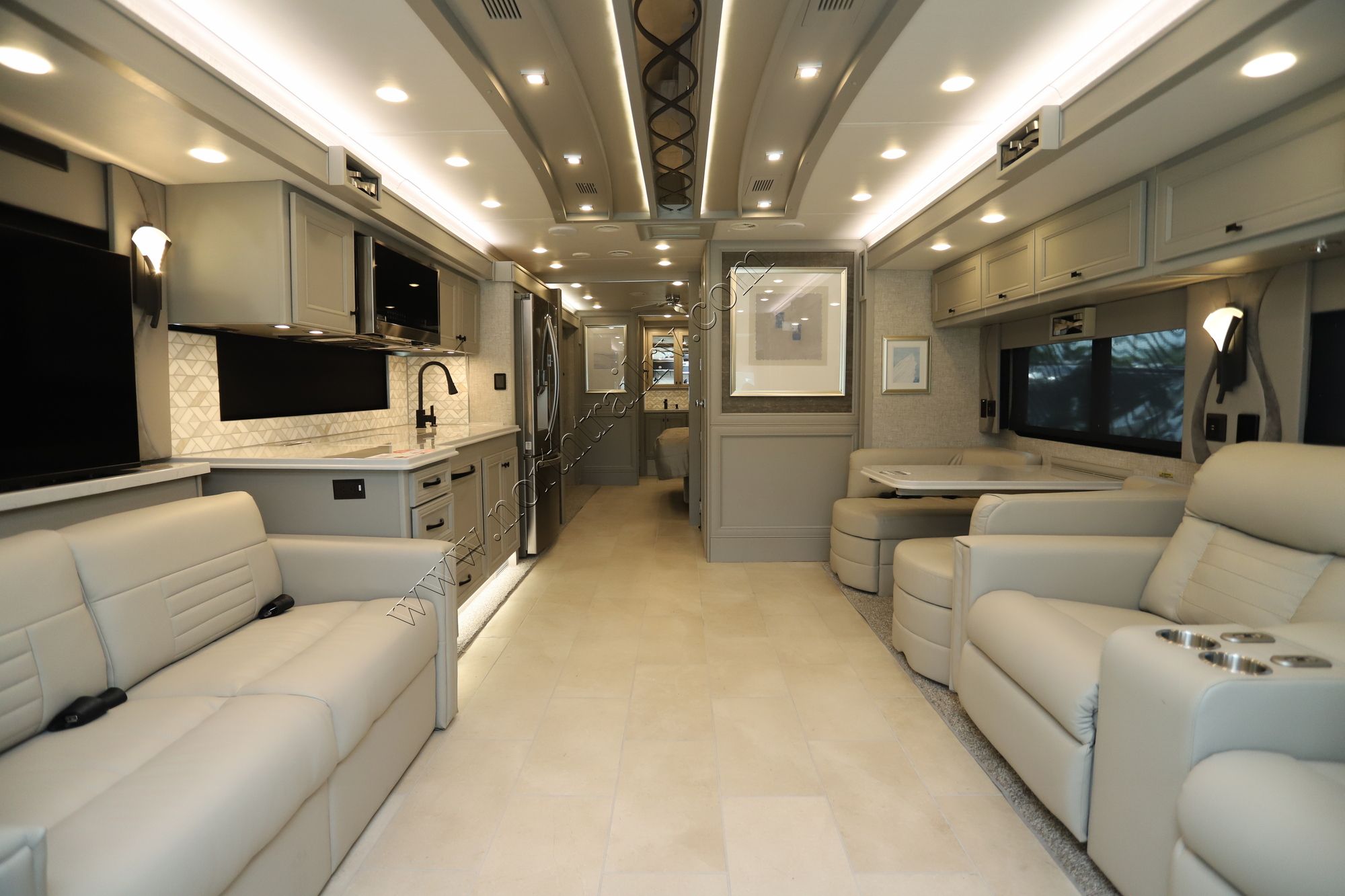 New 2025 Tiffin Motor Homes Phaeton 37BH Class A  For Sale