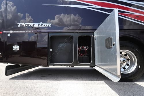 2025 Tiffin Motor Homes Phaeton 37BH