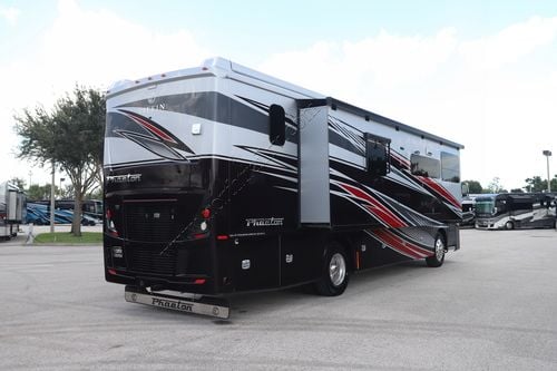 2025 Tiffin Motor Homes Phaeton 37BH