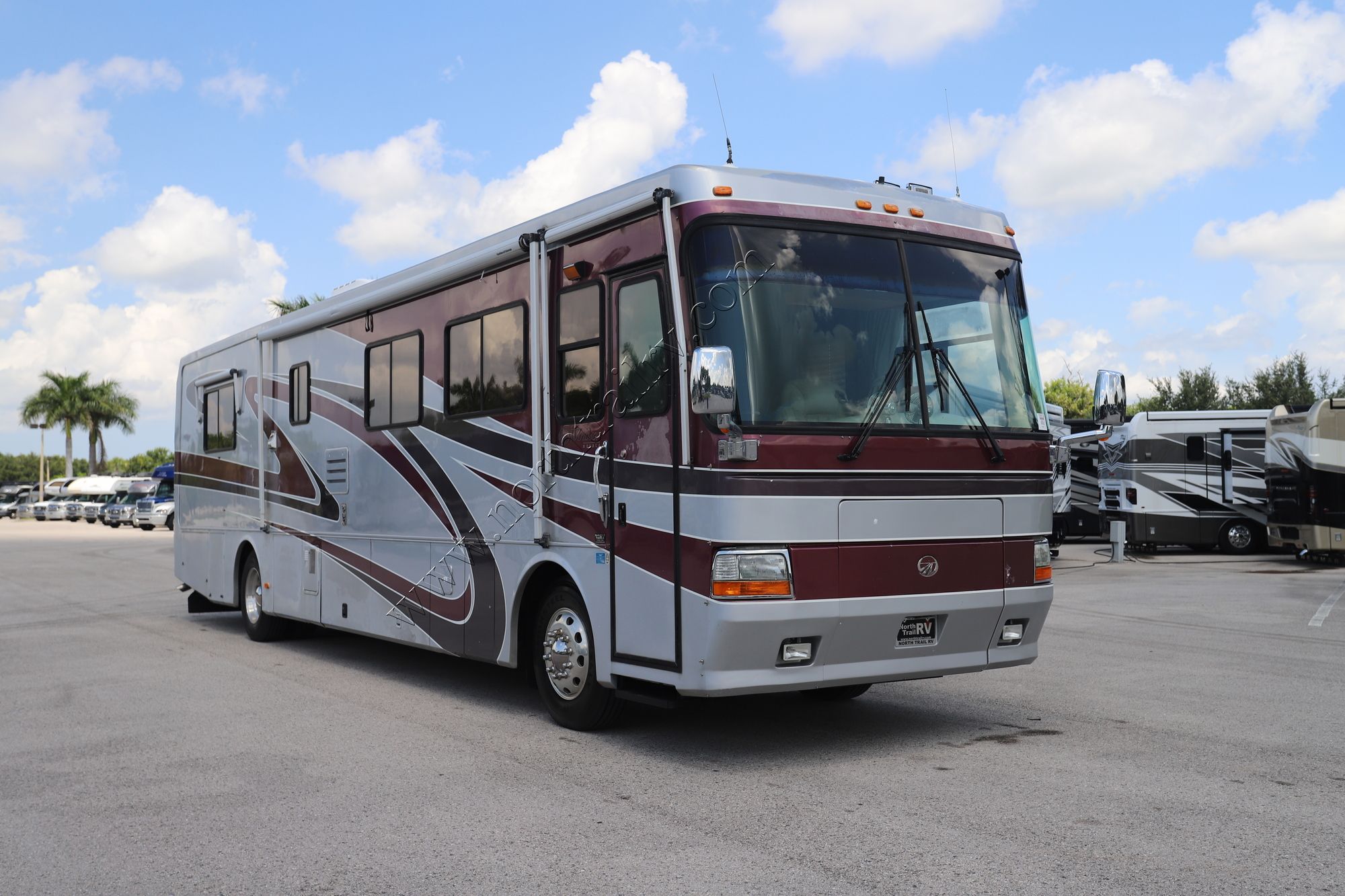 Used 2001 Monaco Windsor 40PBD Class A  For Sale