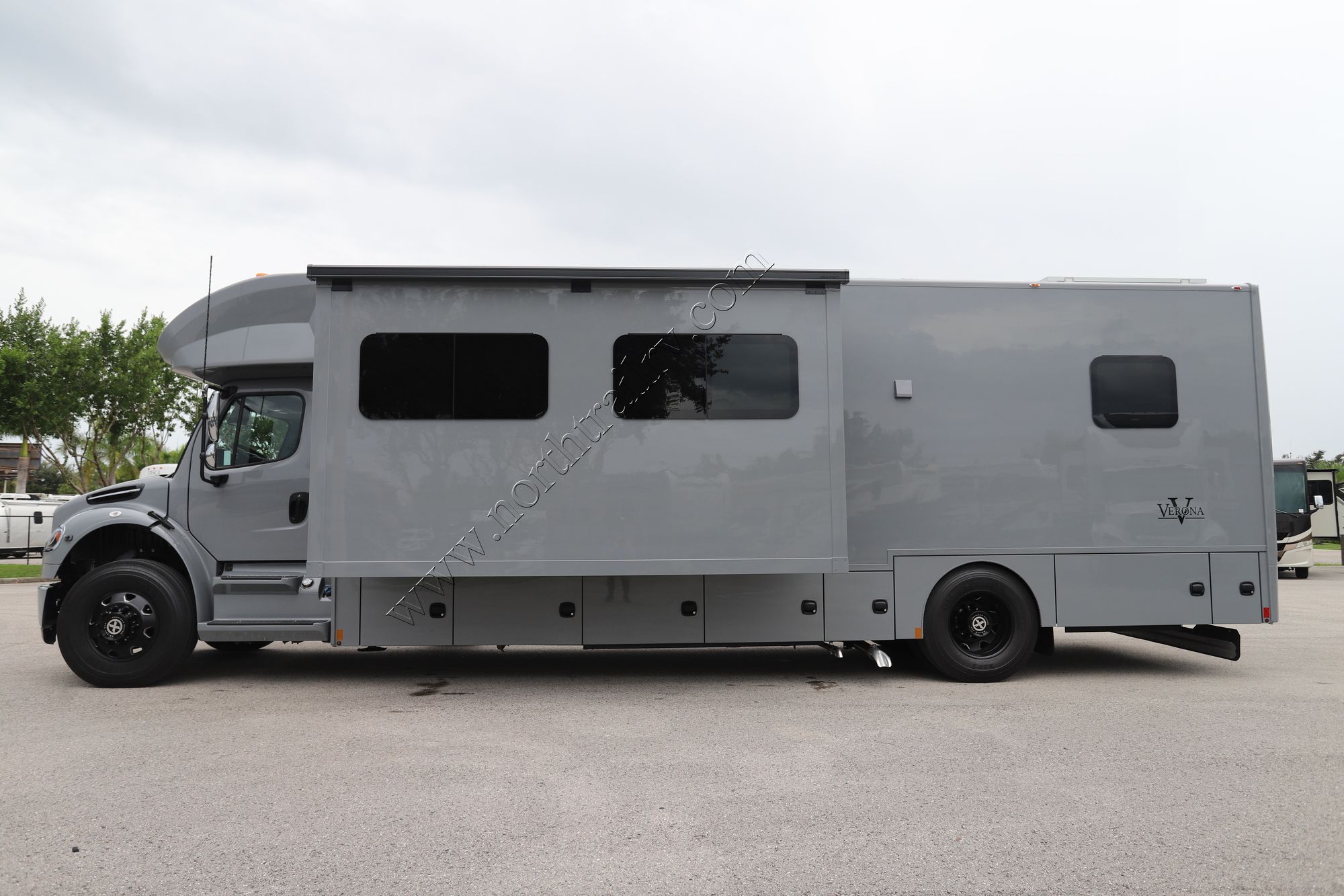 New 2025 Renegade Rv Verona 36VSB Super C  For Sale