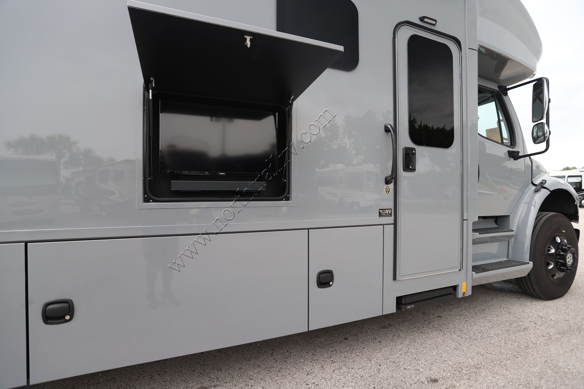 New 2025 Renegade Rv Verona 36VSB Super C  For Sale