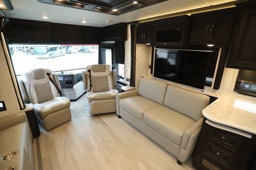 2025 Newmar Dutch Star 4081