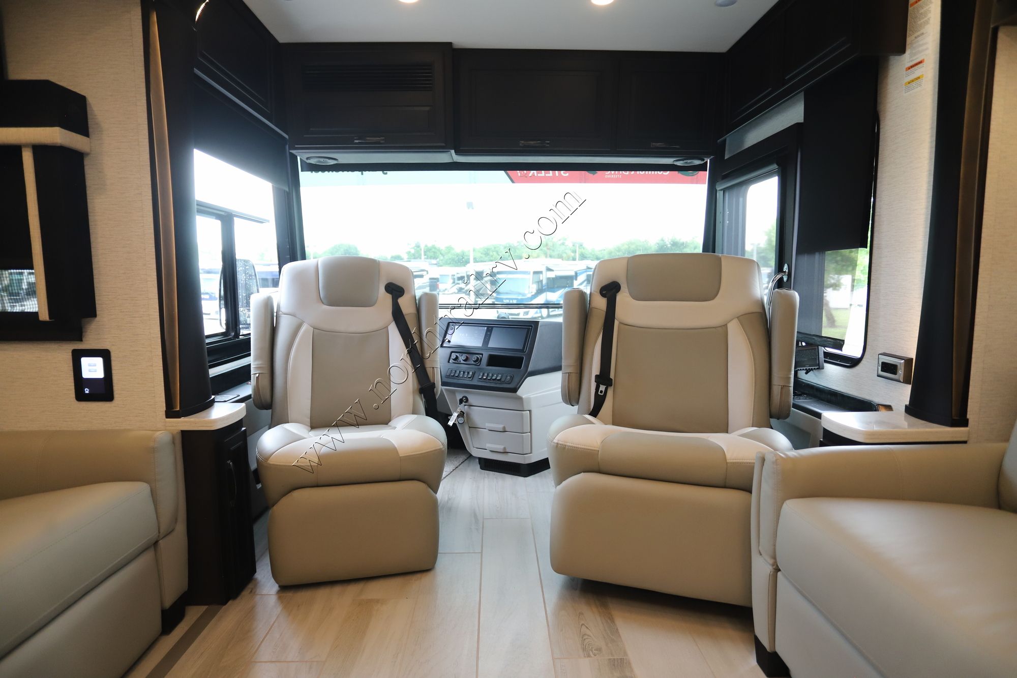 New 2025 Newmar Dutch Star 4081 Class A  For Sale