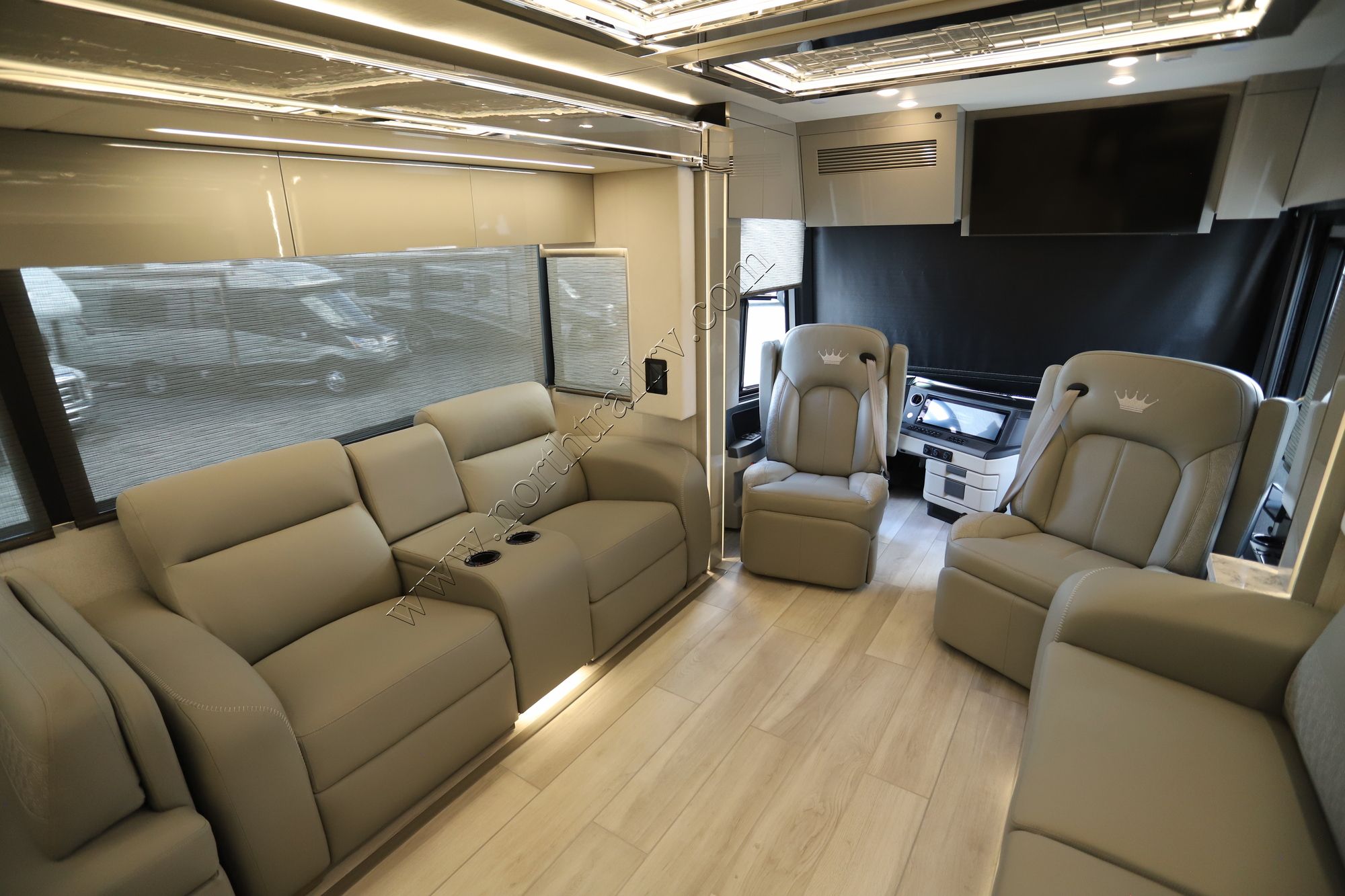 New 2025 Newmar King Aire 4596 Class A  For Sale