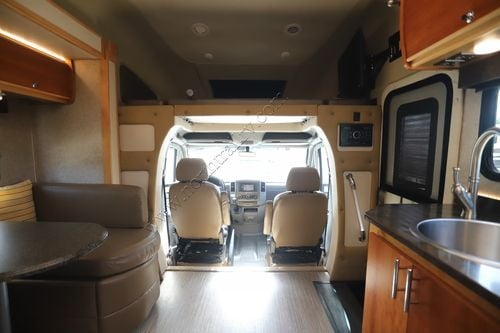 2017 Tiffin Motor Homes Wayfarer 24QW Class C