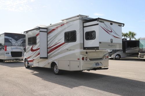 2017 Tiffin Motor Homes Wayfarer 24QW Class C