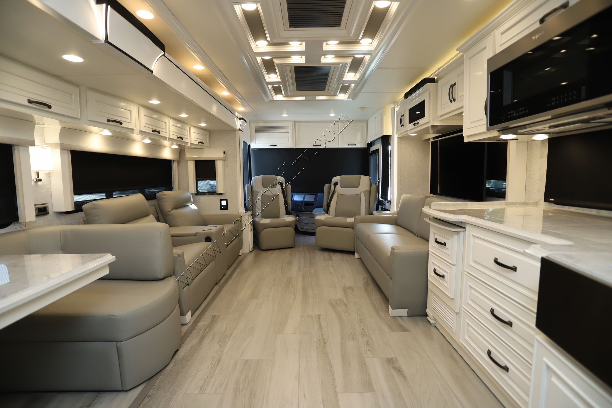 New 2025 Newmar Dutch Star 4369 Class A  For Sale
