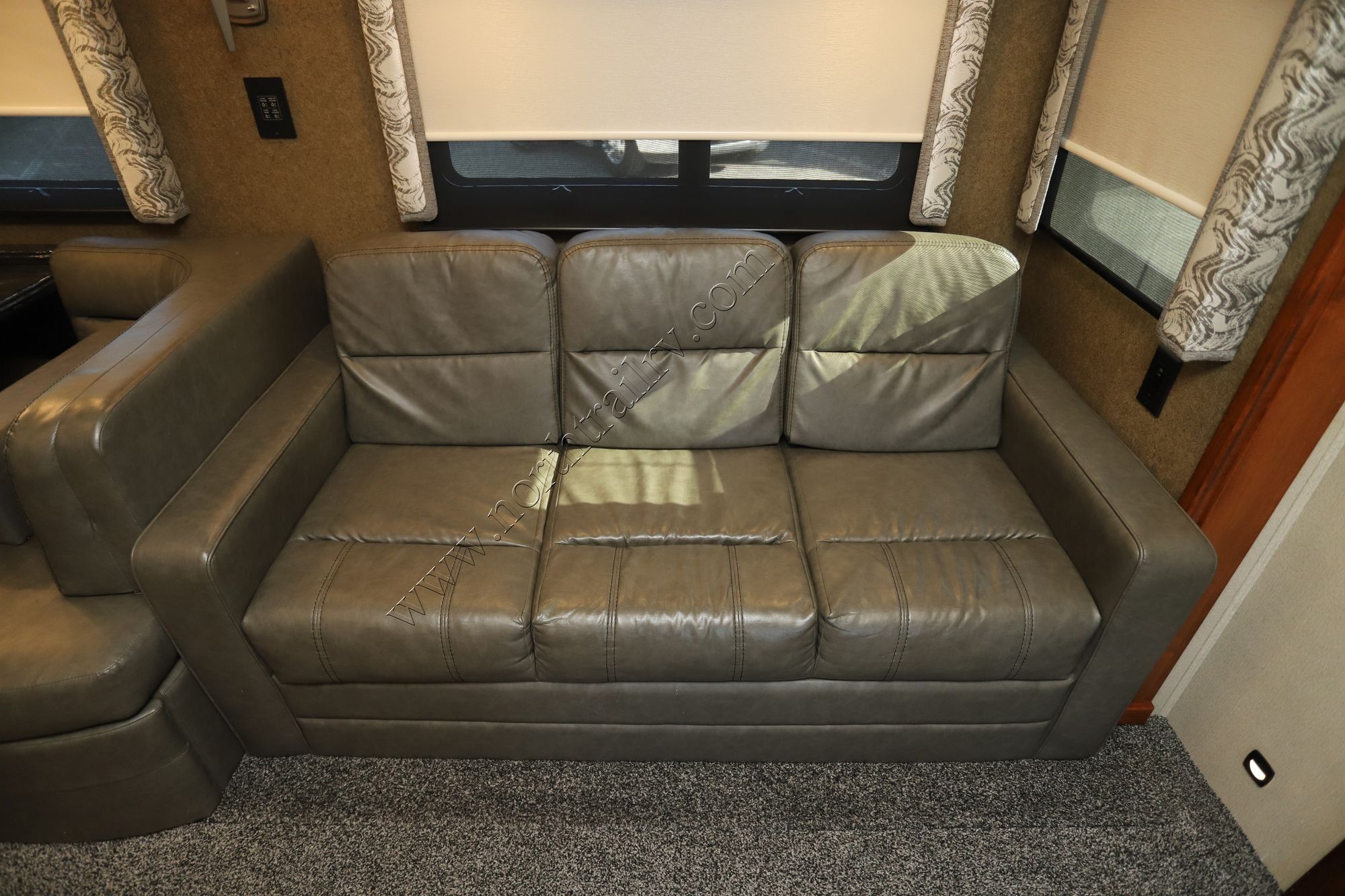 Used 2019 Renegade Rv Verona 40VBH Super C  For Sale