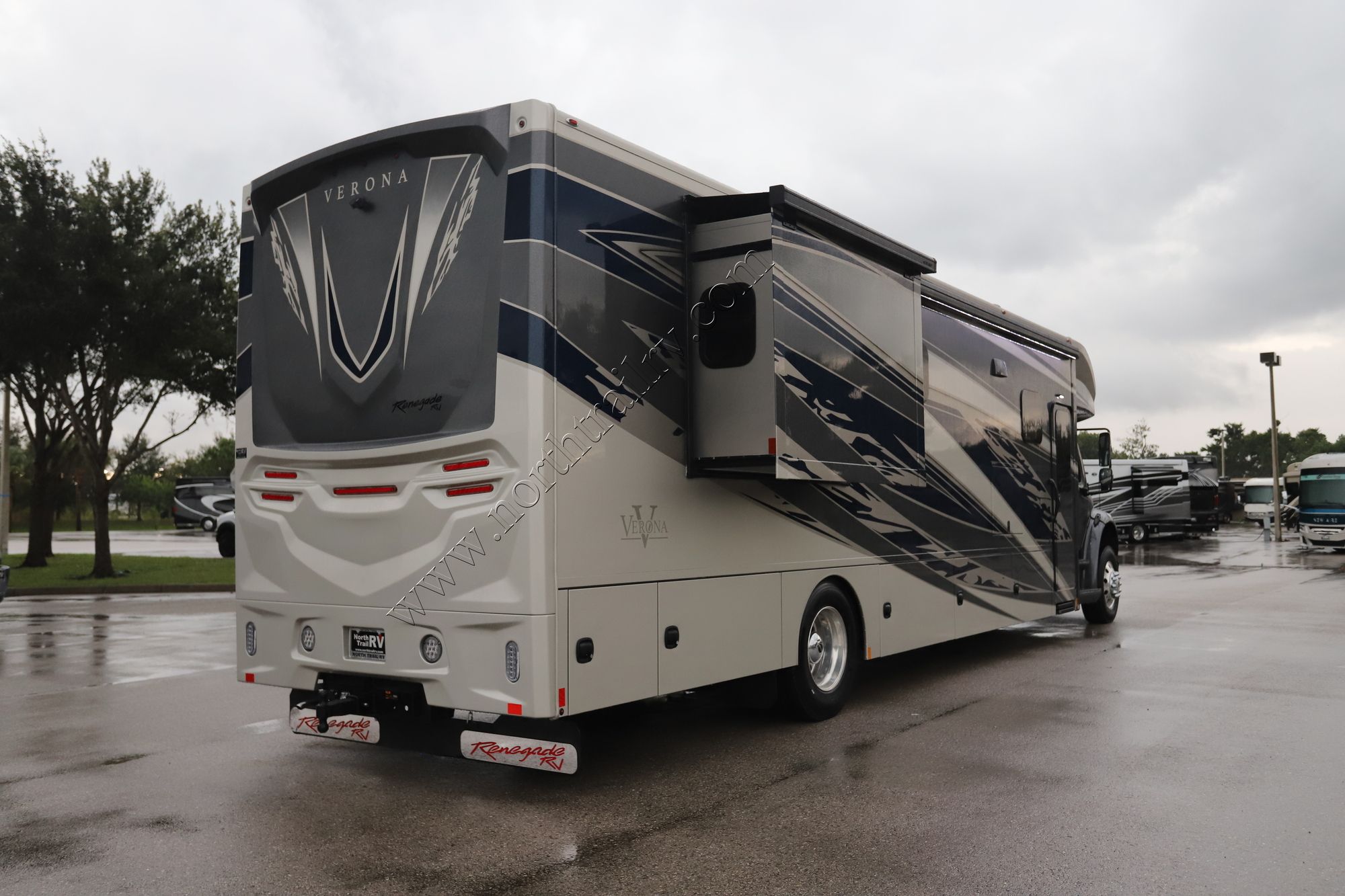 New 2025 Renegade Rv Verona 40VRB Super C  For Sale