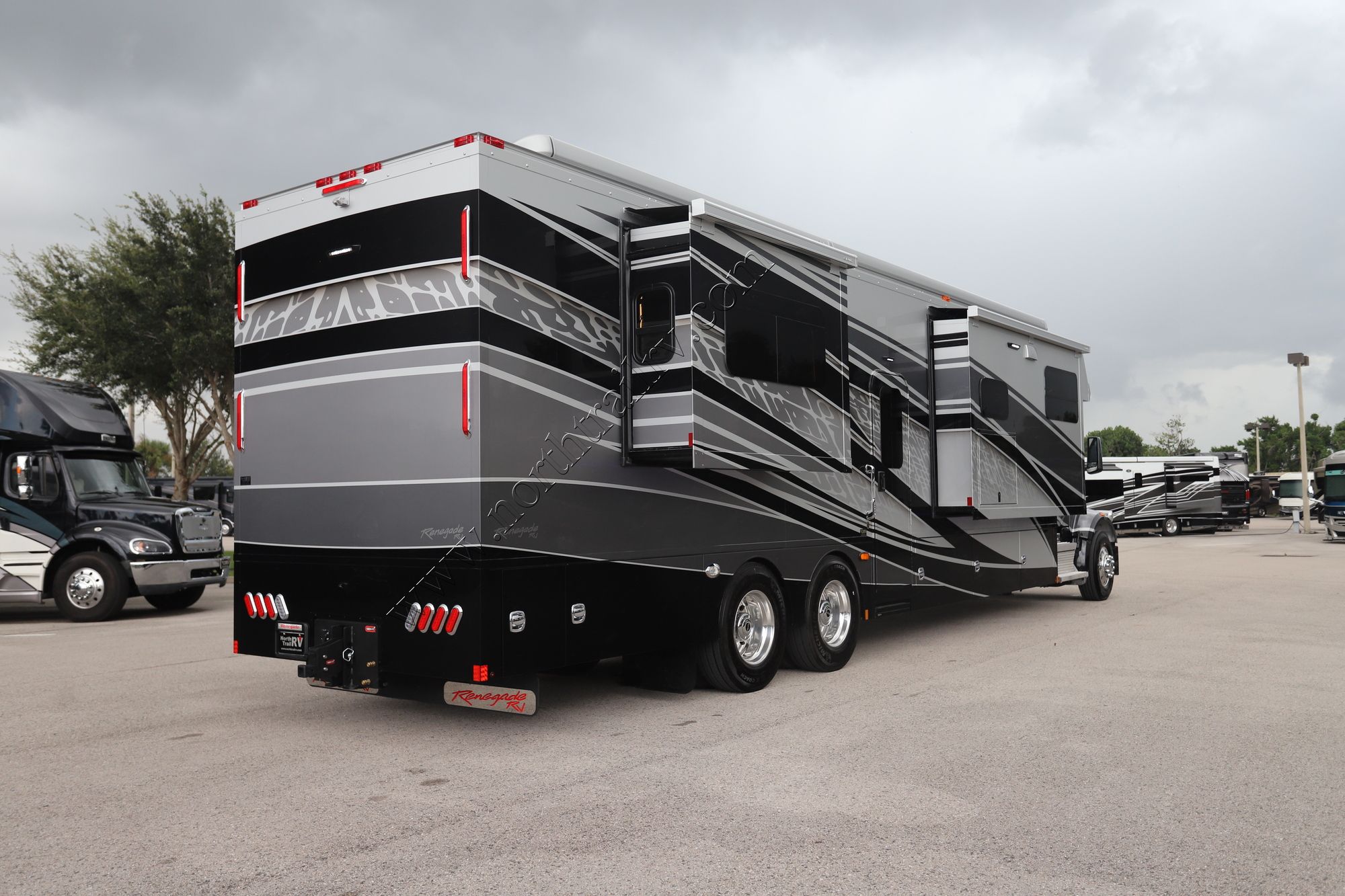 New 2025 Renegade Rv Classic 45CMR Super C  For Sale