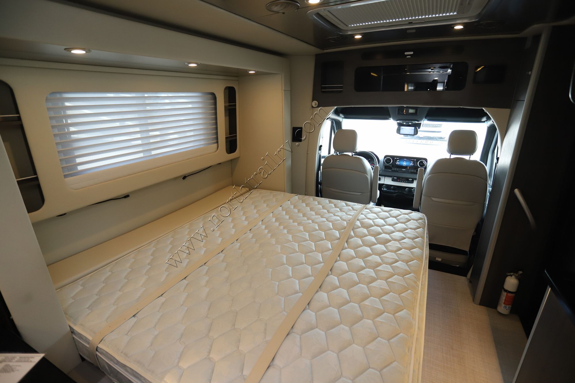 2022 Airstream Atlas MURPHY SUITE Class C Used  For Sale