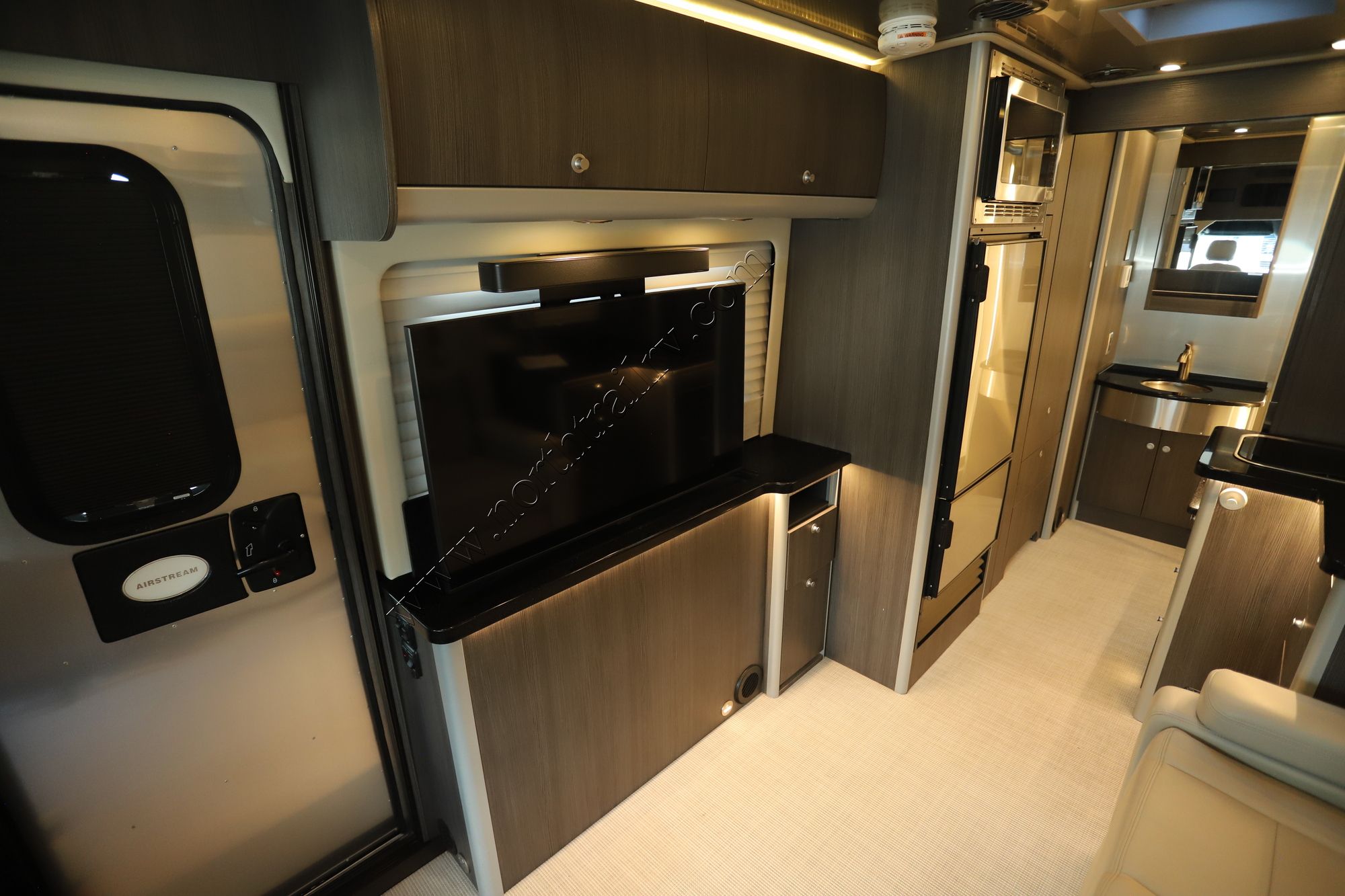 2022 Airstream Atlas MURPHY SUITE Class C Used  For Sale